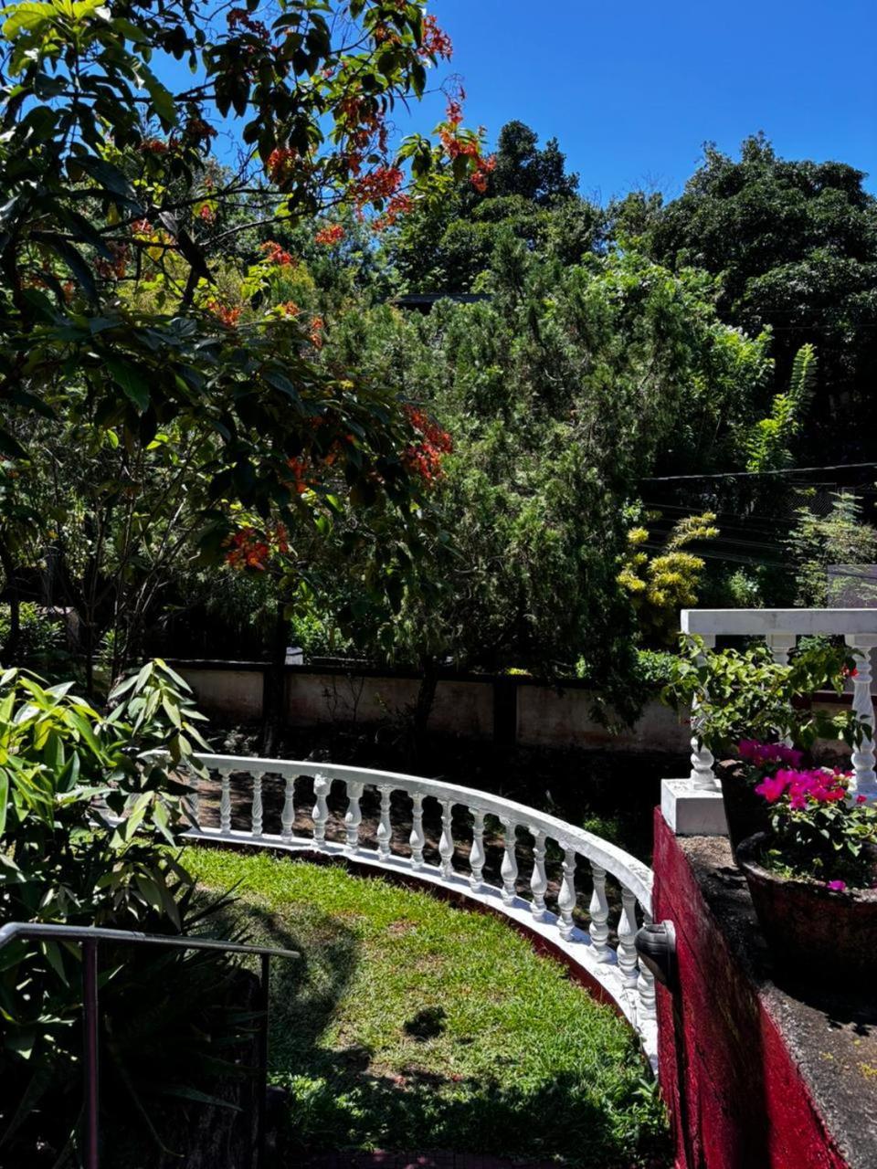 No 06 Veediya Bandara Lane Bahirawakanda Kandy Exterior foto